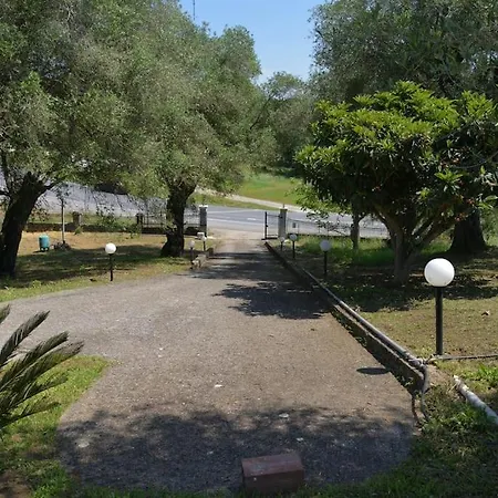 Сasa de vacaciones Nature's Garden *